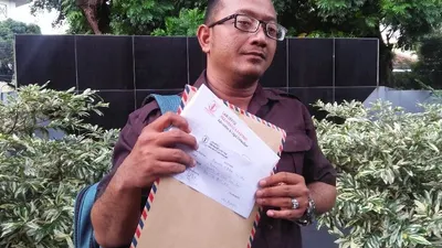 Sedikitnya sebanyak 14 orang warga Kelurahan Katulampa melayangkan somasi ke pengadilan yang ditujukan kepada Pemerintah Kota Bogor dan PT Gunung Swarna Abadi karena akses jalan menuju lahan mereka tertutup imbas pekerjaan interchange jalan tol Jagorawi. (ayobogor.com/Husnul Khatimah)