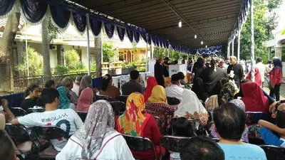 TPS 132 di Kelurahan Jakasampurna, Bekasi Barat, Kota Bekasi.