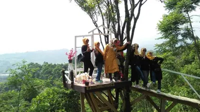 Libur Lebaran, Pengunjung Bukit Geulis Melonjak 3 Kali Lipat