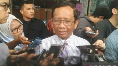 Mahfud MD Sebut Romahurmuziy Lakukan Ritual Tersangka OTT