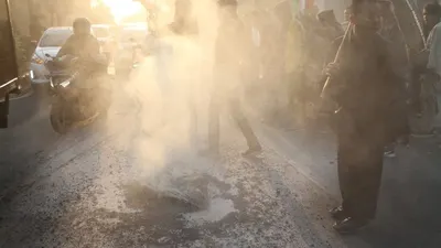 HMI Cabang Bekasi di depan Gedung DPRD Kota Bekasi, mengecam tindakan refresif pada aksi 21-22 Mei di Jakarta hingga menyebabkan korban jiwa, Senin (27/5/2019).