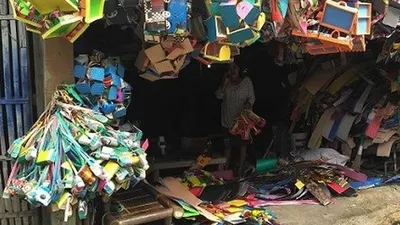 Tempat Tarmah berjualan rumah kelomang di Kampung Karang Kitri, Kecamatan Bekasi Timur, Kota Bekasi.  (ayobekasi.net/Ananda MF)