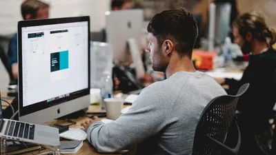 5 Cara Sederhana Meredakan Stress di Kantor