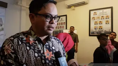 Komisioner KPU Viryan Aziz ketika ditemui awak media di Jakarta, Jumat (12/4/2019) (Prisca Triferna)