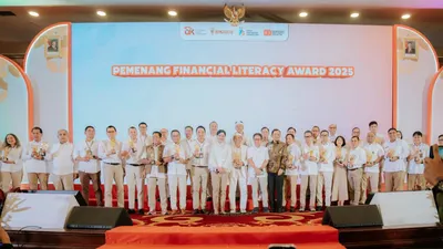 Bank bjb sukses raih KEJAR Award 2025 sebagai Bank Teraktif BGTS, wujud nyata komitmen dalam mendukung literasi keuangan generasi muda.