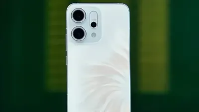 Ilustrasi. Spesifikasi Oppo Reno 15 5G (Sumber: YouTube Dunia Tekno | Foto: YouTube Dunia Tekno)