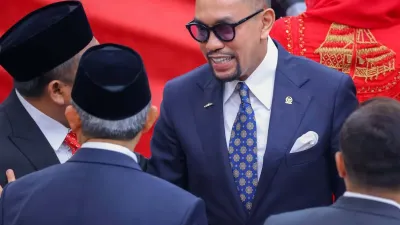 Resmi Dimutasi! Ahmad Sahroni Orang Tolol Sedunia Kini Menjabat Anggota Komisi I DPR 