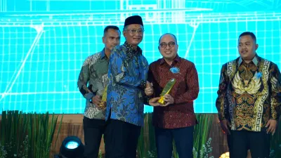 Hutama Karya Raih Dua Penghargaan Sutami Award, Tegaskan Peran Panjang dalam Pembangunan Nasional