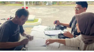 Dinsos DKI Jakarta Resmi Distribusikan Kartu ATM Bansos PKD di 44 Wilayah Kecamatan