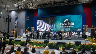 bank bjb Berikan Apresiasi ASN Berprestasi pada Puncak HKN dan HKG PKK Jawa Barat