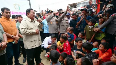 Kunjungan lanjutan Presiden Prabowo untuk kedua kalinya setelah 2 minggu lebih bencana ini. (Sumber: presidenri.go.id | Foto: presidenri.go.id)