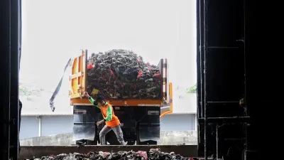 Pembangunan proyek Pembangkit Listrik Tenaga Sampah (PLTSa) di Bantargebang, Bekasi, Jawa Barat akan segera dilakukan. (Sumber: Beritajakrta.id | Foto: Beritajakarta.id)