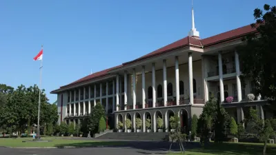 10 Kampus Terbaik di Asia Tenggara Versi QS WUR 2026, UI dan UGM Termasuk
