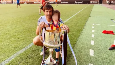 Almarhum Fernando Martin dan Anaknya. (Sumber: Instagram.com/@fernando21martin)