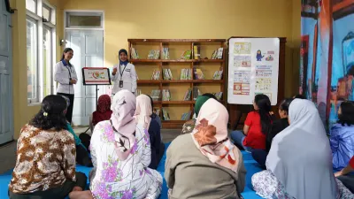 Pemberdayaan ultra mikro bantu perempuan prasejahtera mandiri, melek digital, dan bangkit dari kemiskinan.
