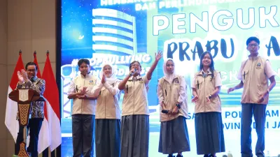 Jadi Role Model di Sekolah! 1.005 Pelajar SMAN DKI Jakarta Resmi Dikukuhkan Sebagai Prabu Jakarta 2025