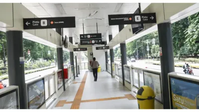 Halte Transjakarta (Sumber: beritajakarta.id)