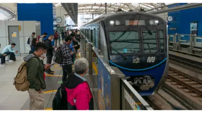 MRT Alami Gangguan Operasional, Penumpang Ungkap Kekesalan di Medsos
