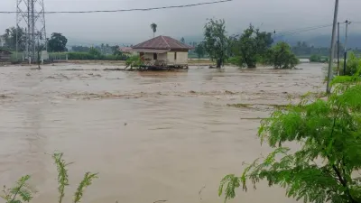 Banjir Besar Sumatera 2025 Penyebab Sebenarnya Mulai Terungkap! Aceh, Sumatera Utara, Sumatera Barat Porak Poranda