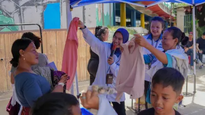 Program RE3 PNM Perpanjang Siklus Hidup Pakaian dan Hadirkan Manfaat bagi Warga Rentan