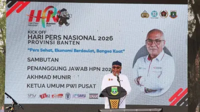 Kapolri dan Ketum PWI Pusat Akhmad Munir Heningkan Cipta untuk Korban Bencana di Sumatera (Sumber: Istimewa | Foto: Istimewa)