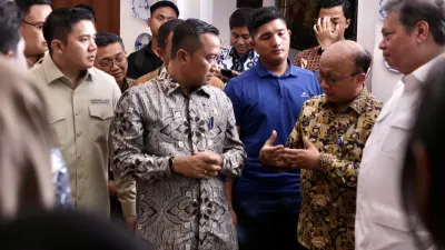 Serba-serbi Info 2 Paket Stimulus Ekonomi: BLT Kesra Total Rp900 Ribu dan Program Pemagangan Lulusan Perguruan Tinggi 6 Bulan