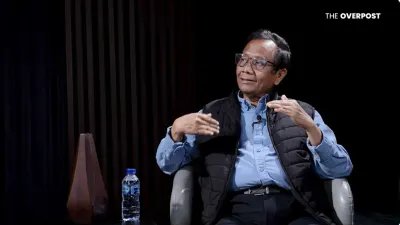 Mahfud MD Sentil KPK Soal kontroversi utang proyek Kereta Cepat, Tuntut Transparansi Kontrak Karena Publik Berhak Tahu (Sumber: youtube.com/@leon.hartono)
