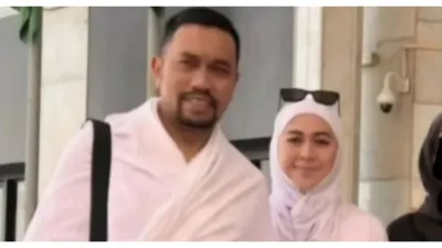 Usai Rumahnya Dijarah Massa, Beredar Foto Ahmad Sahroni dan Istri Melaksanakan Ibadah Umrah