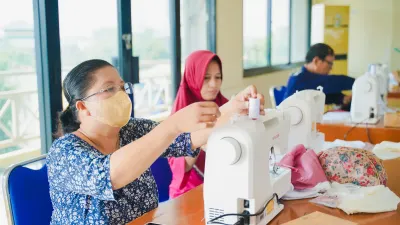 Dari Surabaya ke Nasional, UMKM Bumbi Bukukan Sukses Lewat Popok Ramah Lingkungan