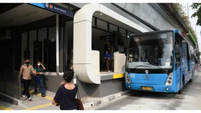 Rusak Parah Akibat Aksi Unjuk Rasa, Perbaikan Halte Senen Transjakarta Selesai dan Siap Diresmikan Besok