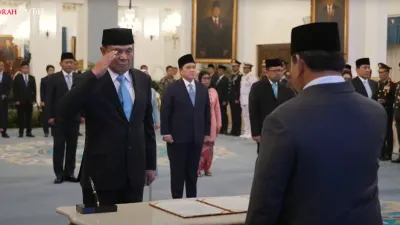 Djamari Chaniago Menko Polkam baru Indonesia (Sumber: YouTube Setneg RI | Foto: YouTube Setneg RI)