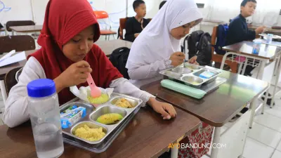 Pramono Anung Pasang Badan, Pastikan Biaya Pengobatan Korban MBG Ditanggung Penuh
