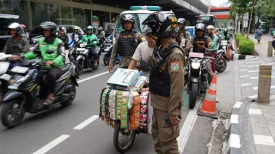 Penertiban PKL di Trotoar Jalan HR Rasuna Said Dipastikan Humanis, Kepala Satpol PP Jaksel: Tidak Ada Pungli