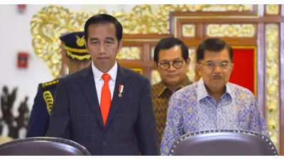 Tanggapi Respons Joko Widodo soal Usulan Jusuf Kalla Tunjukkan Ijazah Asli, Kubu Roy Suryo: Seolah Pak Jokowi Juga Menuduh Pak JK!