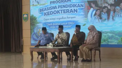 Pemkab OKU dan UIN Jakarta menjalin kerja sama beasiswa kedokteran gratis bagi siswa berprestasi dari keluarga kurang mampu.