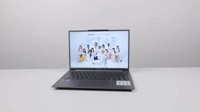Laptop AXIOO Hype AI 5 Bawa Intel Core Ultra H, Performa Ngebut Harga Tetap Masuk Akal