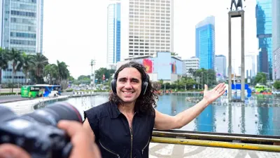 Legenda sepak bola dunia asal Argentina yang juga mantan punggawa Barcelona, Juan Pablo Sorin. (Sumber: beritajakarta.id | Foto: beritajakarta.id)