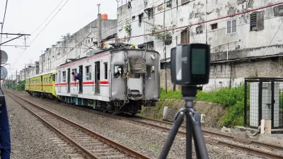Kecelakaan KA Argo Bromo vs KRL di Bekasi Timur. (Sumber: korlantas.polri.go.id)
