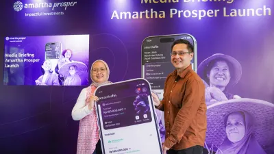 (Ki-ka) Chief Funding Amartha, Julie Fauzie bersama Certified Financial Planner,  Melvin Mumpuni. (Dok Amartha)