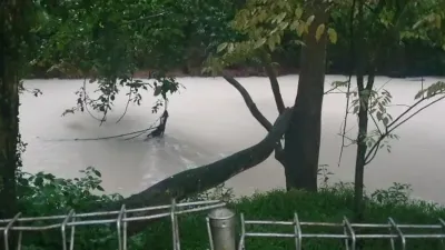 Sungai Cisadane diduga terdampak pestisida hingga menyebabkan pencemaran air yang berbahaya bagi masyarakat. (Sumber: x@MFaizGhifari | Foto: x@MFaizGhifari)