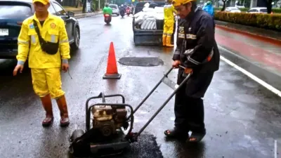 2.531 Titik Jalan Berlubang Diperbaiki oleh Sudin Bina Marga Jakarta Selatan: Perbaikan Permanen Menunggu Kondisi Cuaca