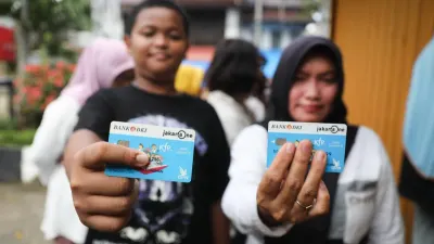 Fenomena Penggadaian Bansos KJP Jelang Ramadan, Pramono Anung: Saya akan Koordinasi dengan Dinas Pendidikan 
