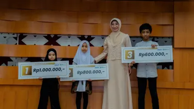 Seremoni penutupan kegiatan Semua Membacanya 2025 di YARSI, yang melibatkan para peserta baca sirah Nabi selama 112 hari lintas provinsi dan negara.