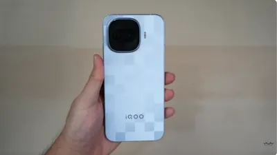 Bukan Cuma Murah, iQOO 15R Tantang POCO F8 Pro Pakai Snapdragon 8 Gen 5 dan Baterai 7.600 mAh