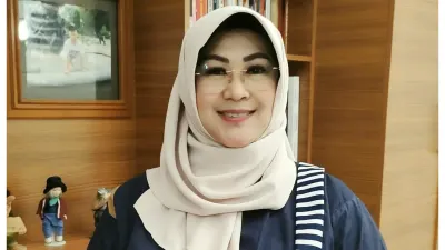 Tifauzia Tyassuma alias Dokter Tifa (Sumber: Instagram @tifauziatyassuma)