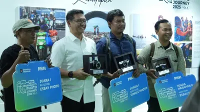 Simbol Perjuangan, PNM Pamerkan 12 Potret Perempuan Lentera Kehidupan Karya Jurnalis Nasional