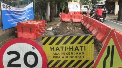 Rekayasa Lalu Lintas di Pesanggrahan Jakarta Selatan Imbas Proyek jaringan perpipaan air minum. (Sumber: Instagram.com/@kotajakartaselatan)