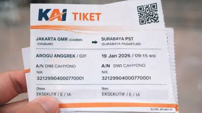 Ilustrasi. Ketentuan dan cara refund tiket kereta api imbas banjir Jakarta dan Semarang pada Senin, 19 Januari 2026. (Sumber: Generate by AI | Foto: Generate by AI)