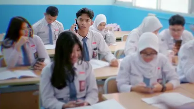 Disdik DKI Jakarta Atur Penggunaan Gawai di Lingkungan Sekolah, Ketua Komisi E DPRD: Saya Setuju, Bagus Sekali 
