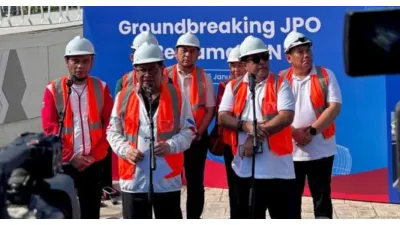 Gubernur DKI Jakarta Pramono Anung resmi melakukan peletakan batu pertama (groundbreaking) pembangunan JPO JIS-Ancol (Sumber: Instagram @anisfebrian)